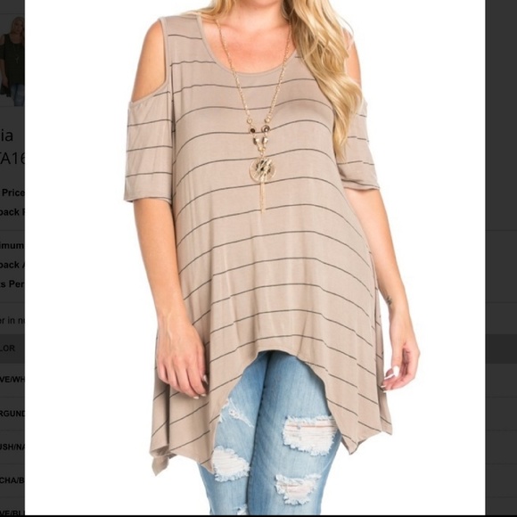 Tops - PLUS Cold Shoulder Top & Necklace